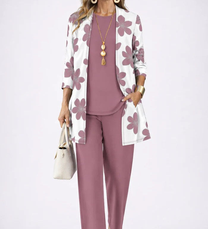 Elsera – Elegant three-piece set in a classic style