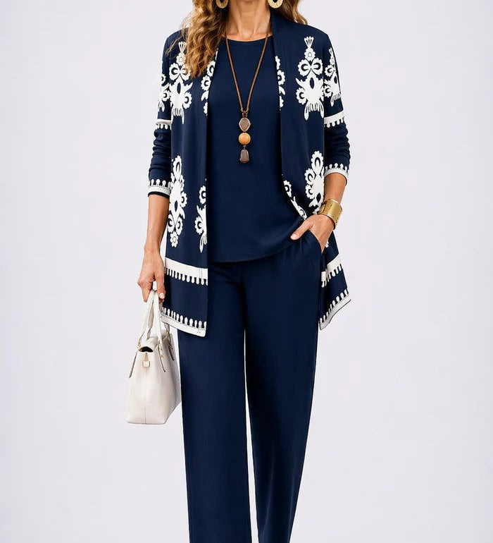 Elsera – Elegant three-piece set in a classic style