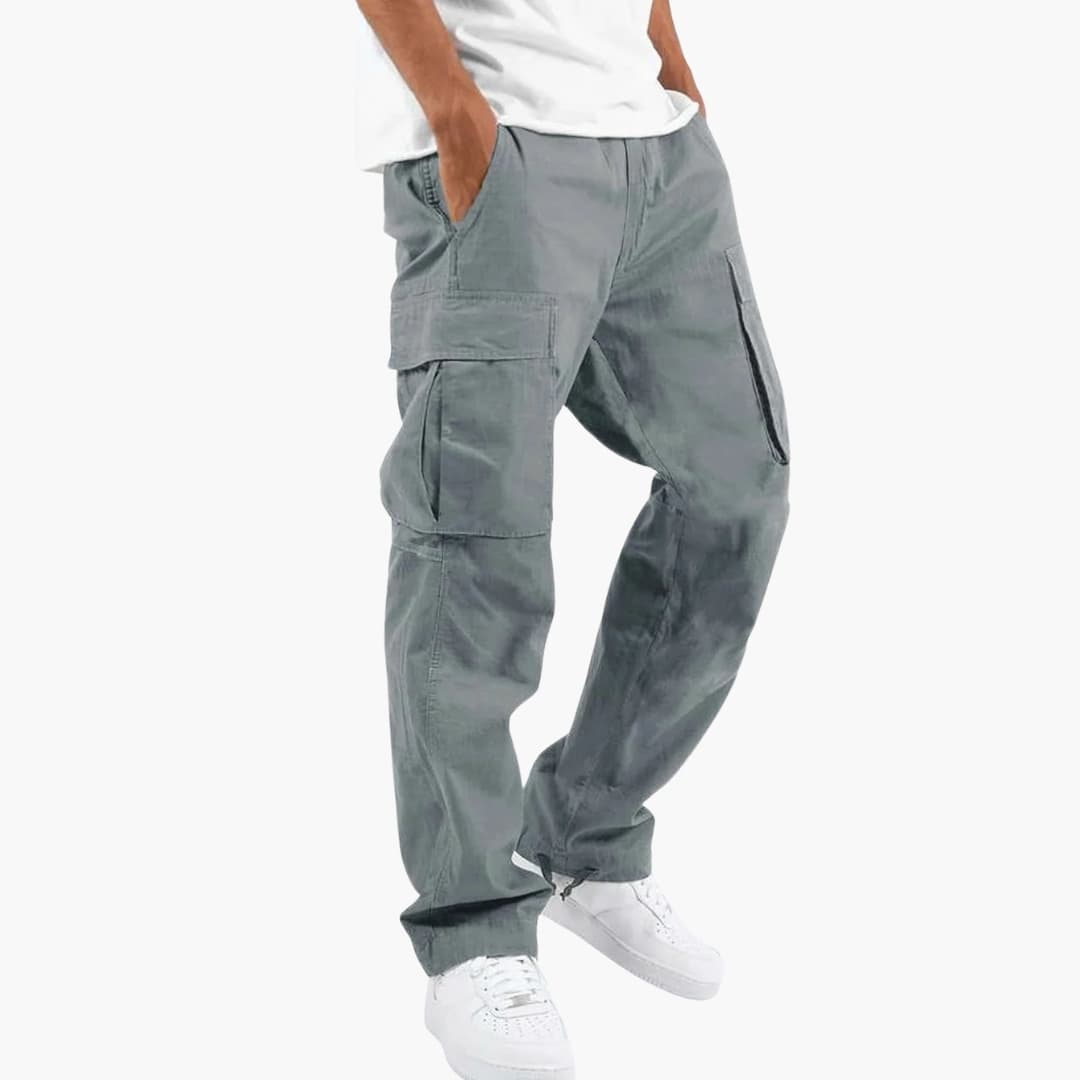 Men's cargo pants with multiple pockets and fitted waist