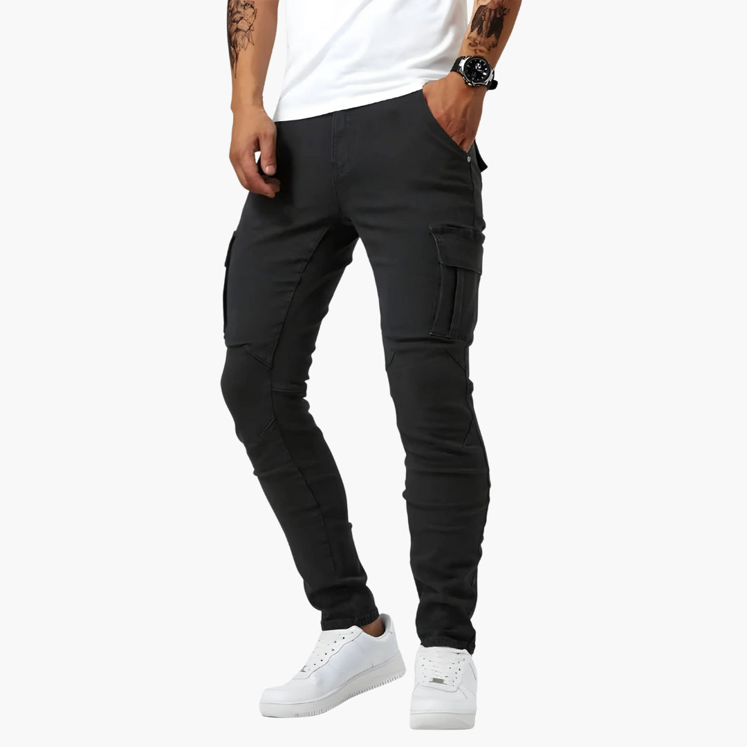 Men's tapered fit cargo pants with elastic waistband