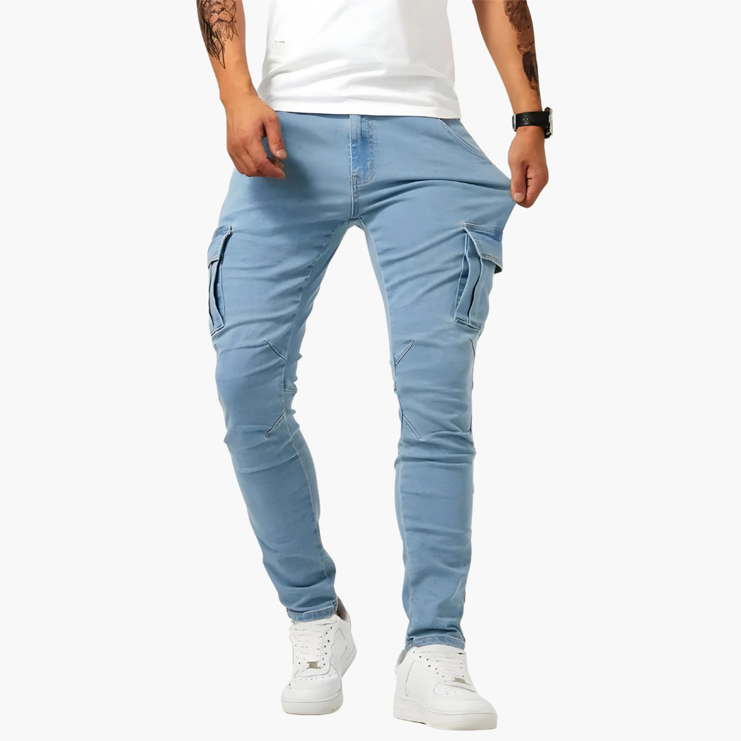 Men's tapered fit cargo pants with elastic waistband