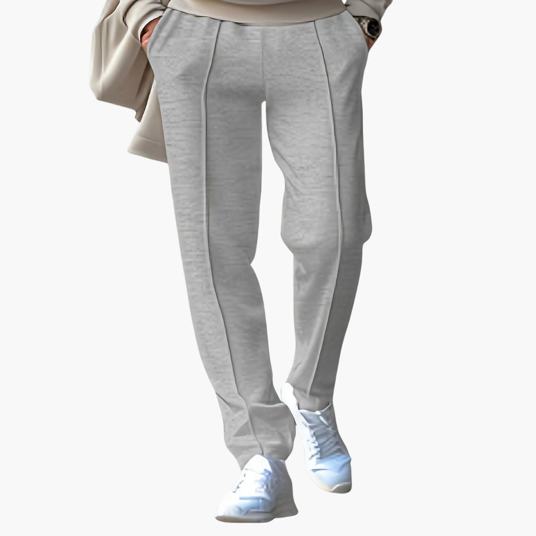 Men's pants with side pockets and elastic waistband