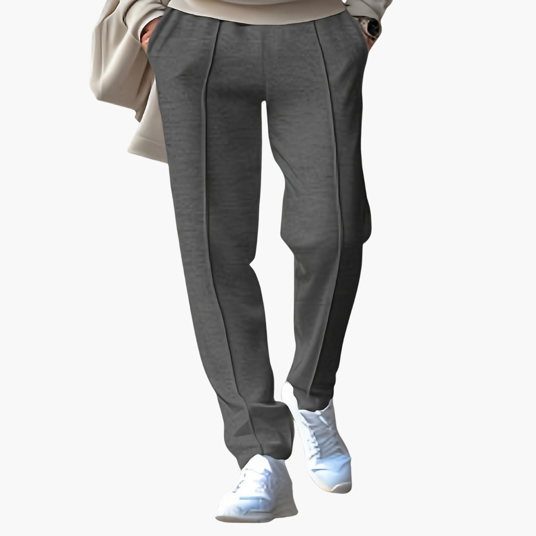 Men's pants with side pockets and elastic waistband