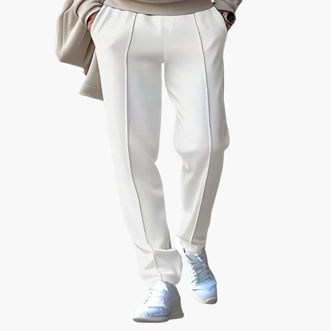 Men's pants with side pockets and elastic waistband