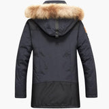 Men's parka with hood and zipper closure