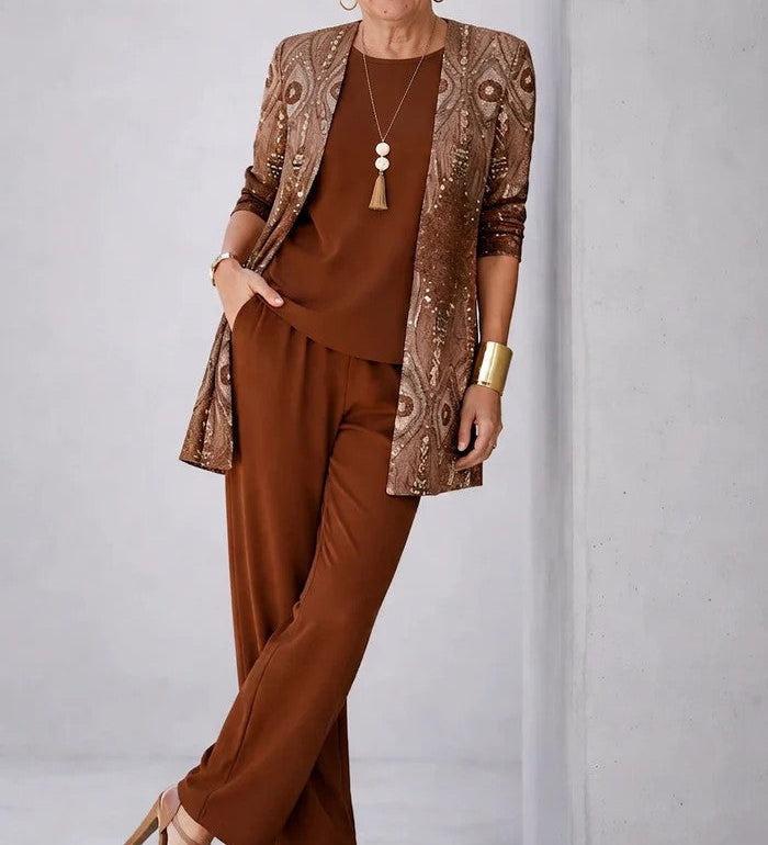 Elsera – Elegant three-piece set in a classic style