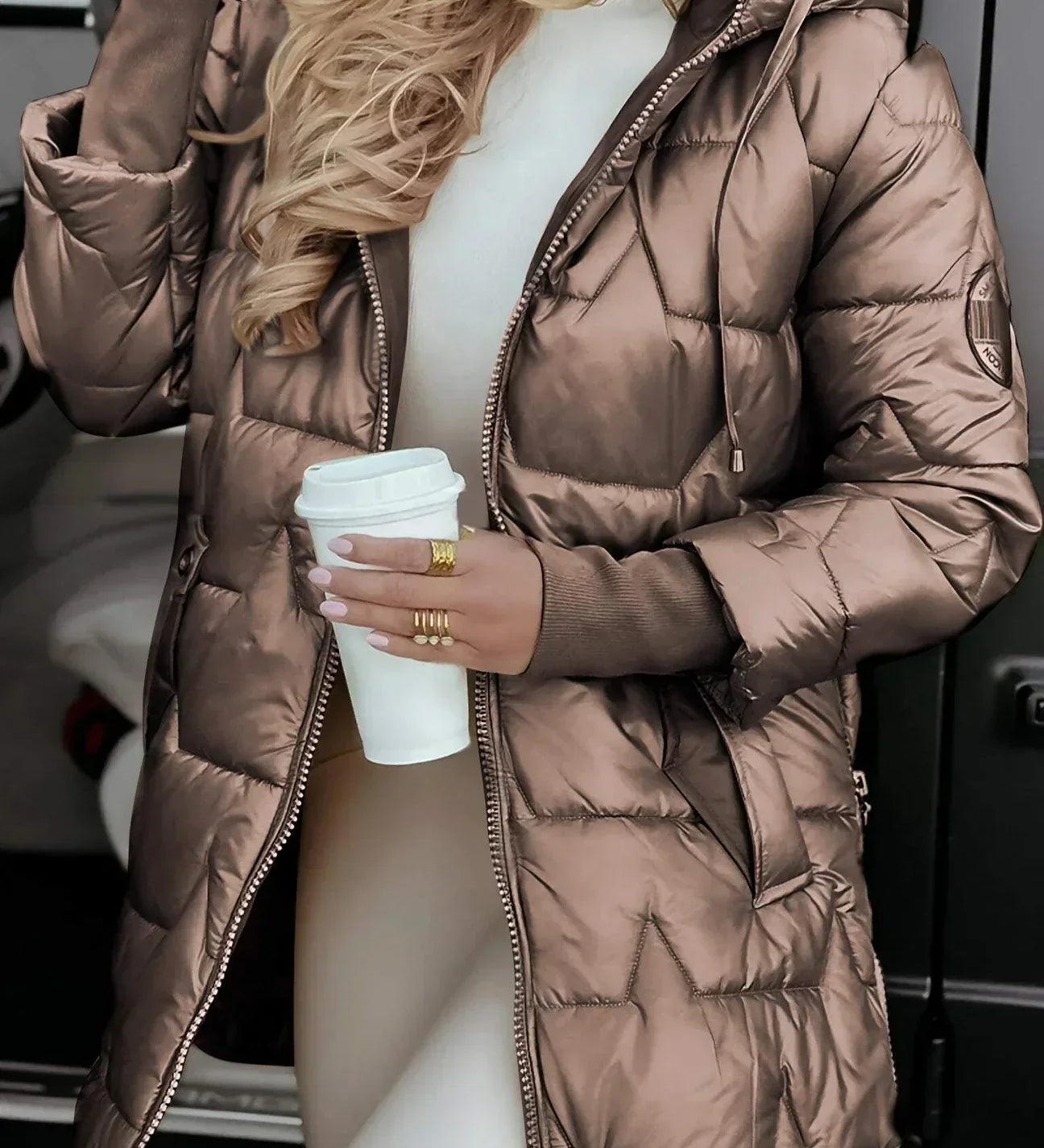 Harper – Elegant Winter Coat with Hood and Padding