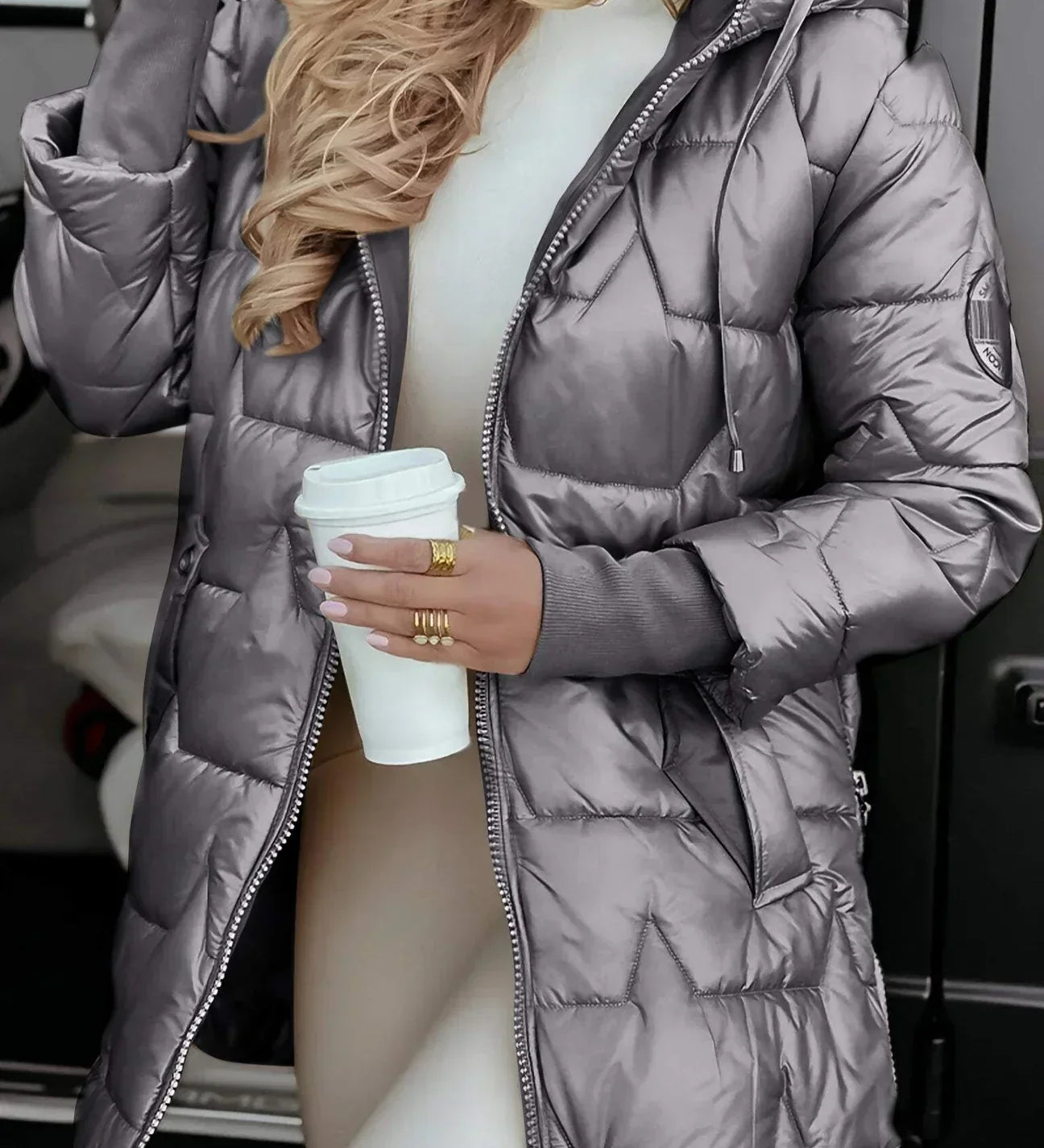 Harper – Elegant Winter Coat with Hood and Padding